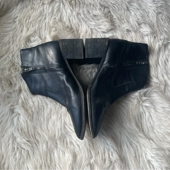 Madewell Black Leather Western Boots - Picture 3 of 5